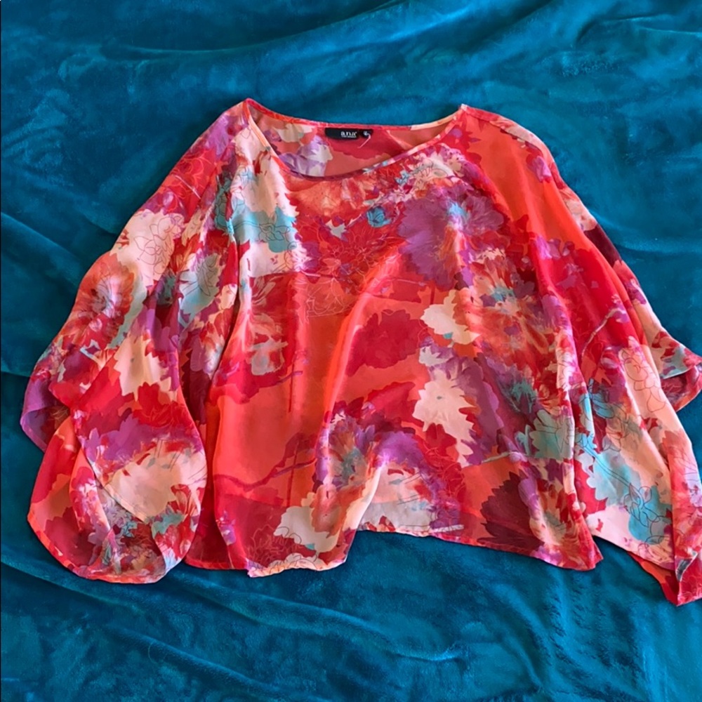 Women’s flowy top, sheer